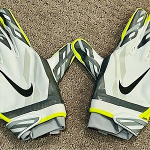 Nike Vapor Shield Dallas Cowboys Player Issued WR/DB/RB Football Gloves w/ Liner
